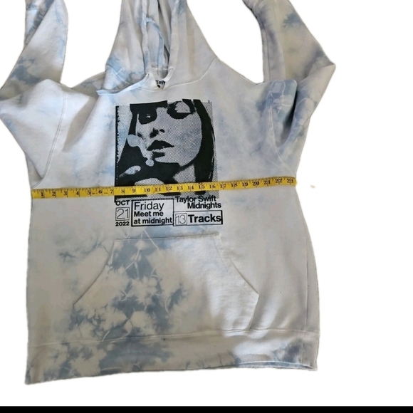 Taylor Swift Womens Taylor Swift Midnights Concert Cozy Blue Tie Dye Hoodie L - Picture 11 of 16